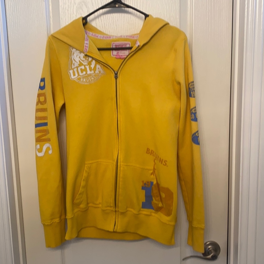 Victoria secret UCLA sweater size small